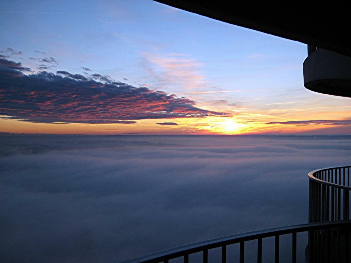 Royal - Sky - Suite Augsbourg Extérieur photo